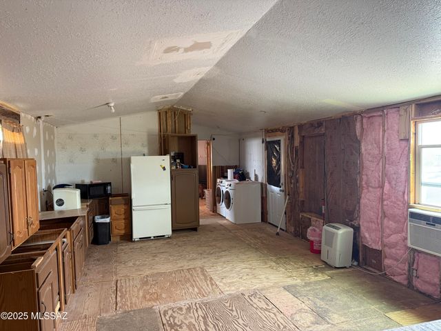 12175 N Musket Road, Marana, AZ 85653