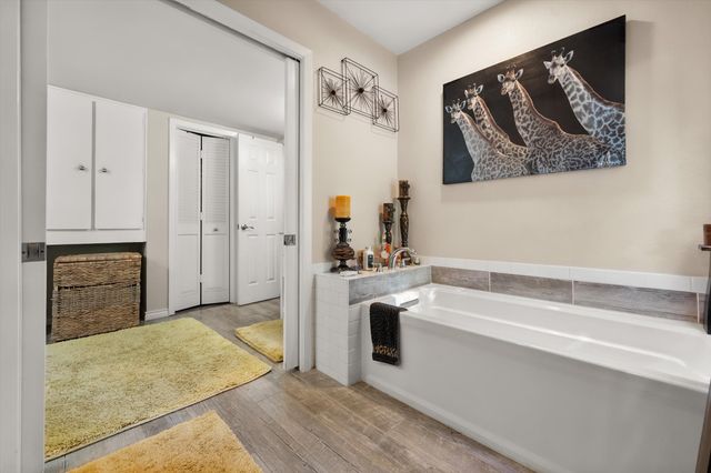 656 The Meadows Parkway, Desoto, TX 75115