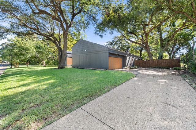 656 The Meadows Parkway, Desoto, TX 75115