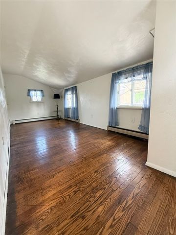 1816 New York Ave, Port Vue, PA 15133