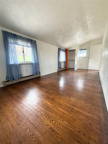 1816 New York Ave, Port Vue, PA 15133