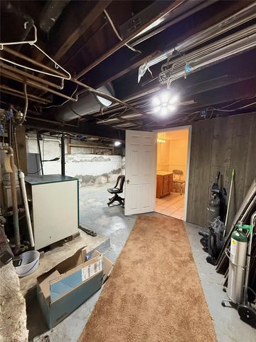 1816 New York Ave, Port Vue, PA 15133