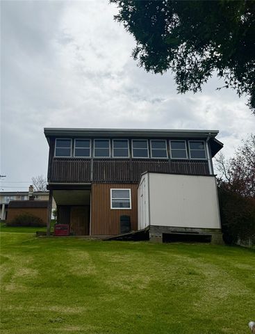 1816 New York Ave, Port Vue, PA 15133