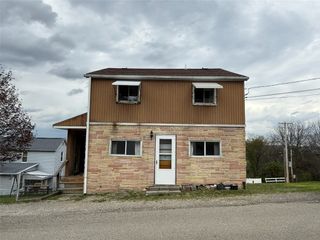 1816 New York Ave, Port Vue, PA 15133