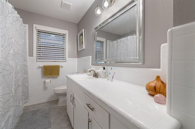 4411 Billingsley Street, Houston, TX 77009
