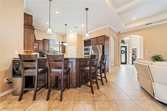 7514 E Lake Dr, Corpus Christi, TX 78414