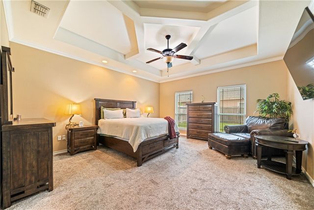7514 E Lake Dr, Corpus Christi, TX 78414