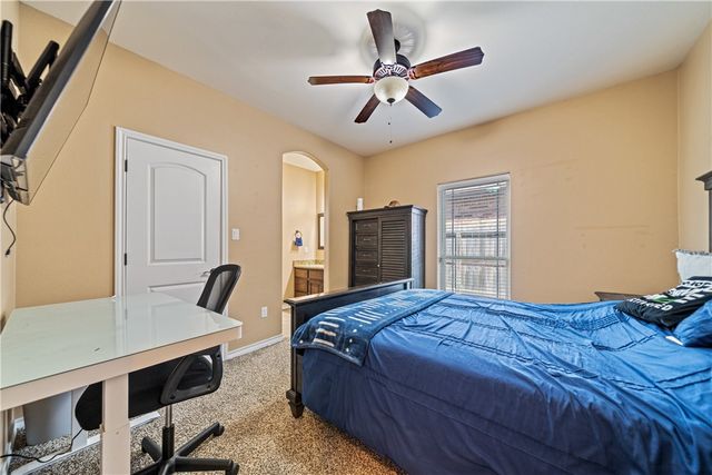 7514 E Lake Dr, Corpus Christi, TX 78414