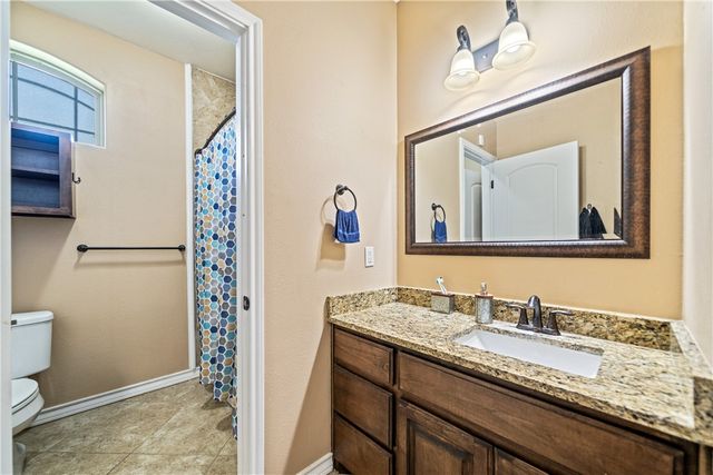 7514 E Lake Dr, Corpus Christi, TX 78414