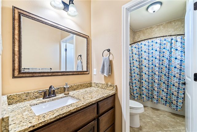 7514 E Lake Dr, Corpus Christi, TX 78414