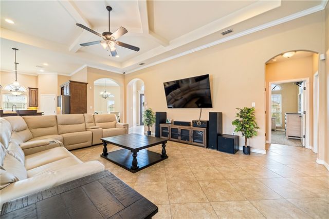 7514 E Lake Dr, Corpus Christi, TX 78414
