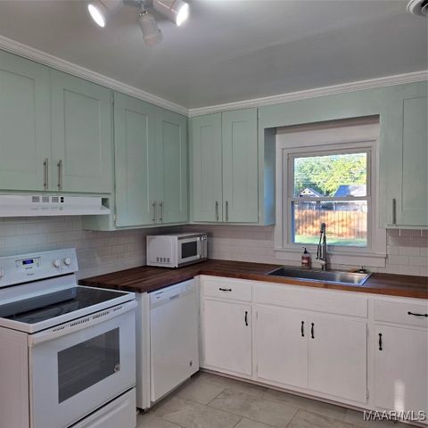 137 Odell Street, Prattville, AL 36066