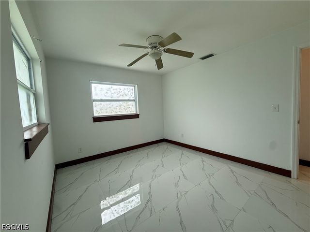 511 York RD, Lehigh Acres, FL 33936