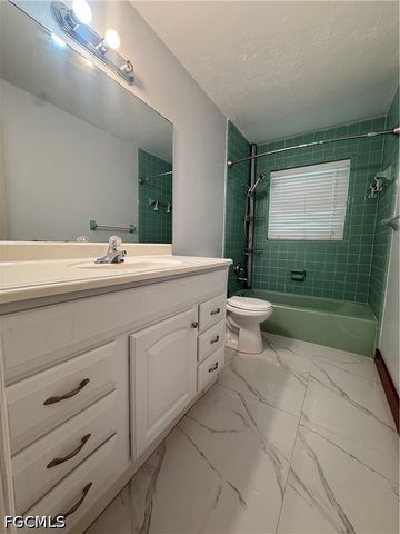 511 York RD, Lehigh Acres, FL 33936