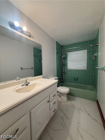 511 York RD, Lehigh Acres, FL 33936