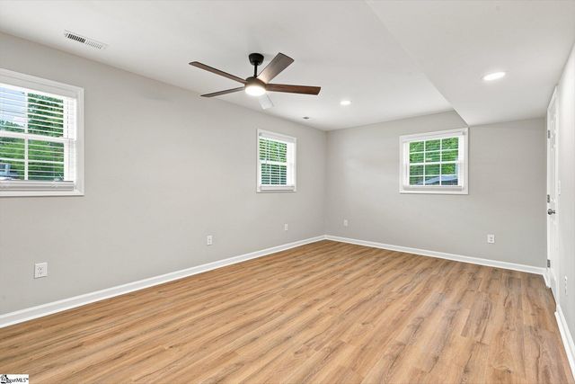 420 Cloverdale Lane, Simpsonville, SC 29681