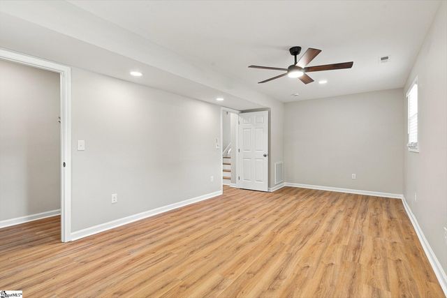 420 Cloverdale Lane, Simpsonville, SC 29681