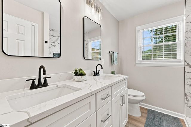 420 Cloverdale Lane, Simpsonville, SC 29681