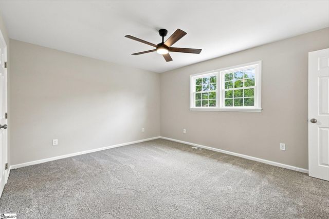 420 Cloverdale Lane, Simpsonville, SC 29681