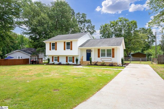 420 Cloverdale Lane, Simpsonville, SC 29681