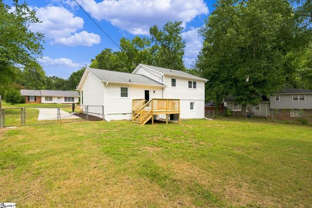 420 Cloverdale Lane, Simpsonville, SC 29681