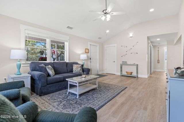 309 NE 41st Street, Oak Island, NC 28465