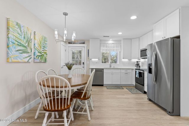 309 NE 41st Street, Oak Island, NC 28465