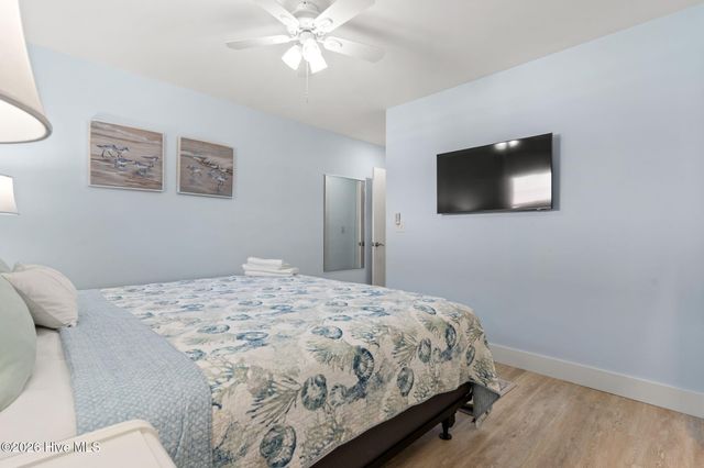 309 NE 41st Street, Oak Island, NC 28465