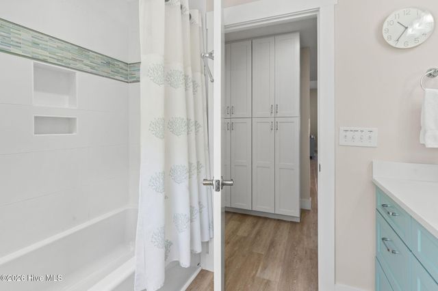 309 NE 41st Street, Oak Island, NC 28465