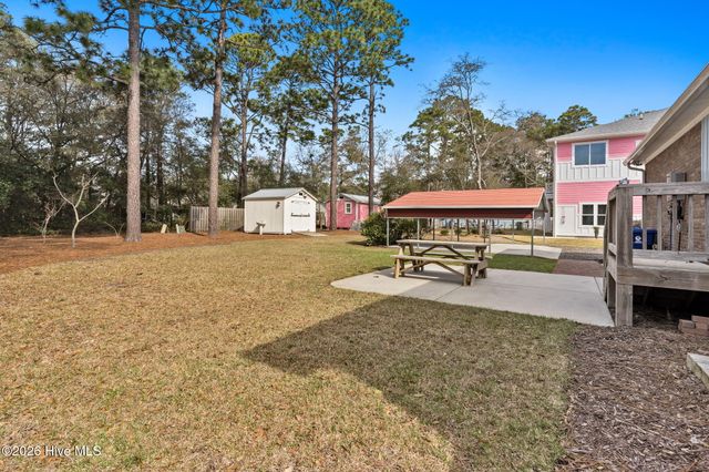 309 NE 41st Street, Oak Island, NC 28465
