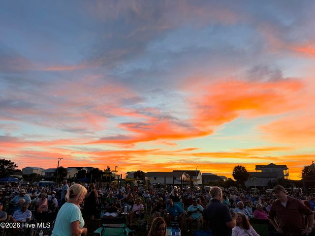 309 NE 41st Street, Oak Island, NC 28465