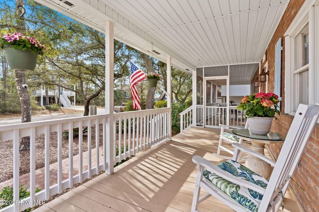 309 NE 41st Street, Oak Island, NC 28465
