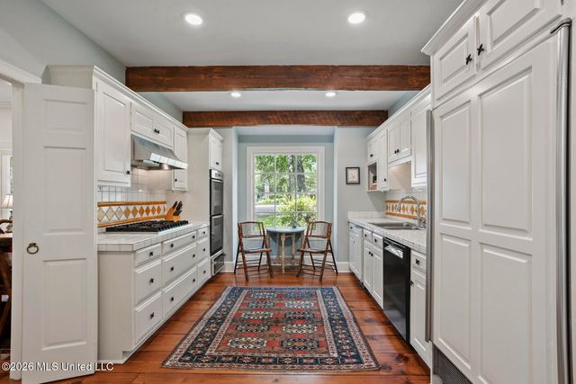 12 E Hill Drive, Jackson, MS 39216
