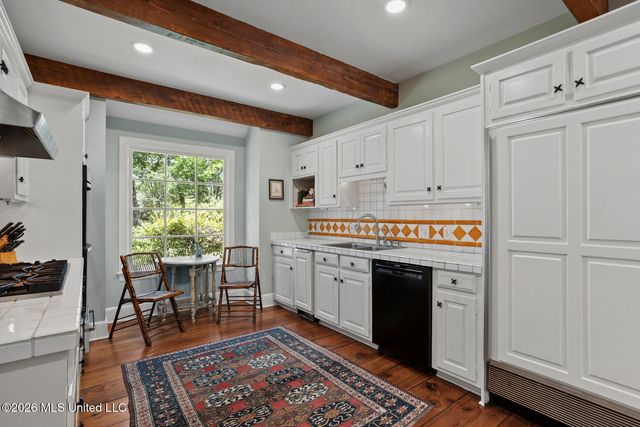 12 E Hill Drive, Jackson, MS 39216