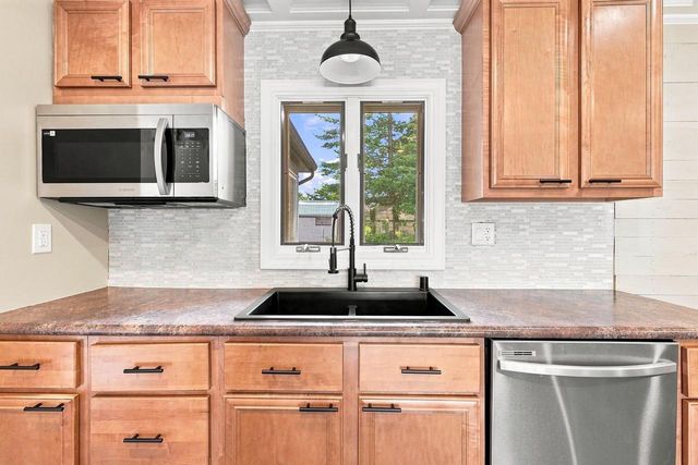 839 Lincoln DRIVE W, West Bend, WI 53095