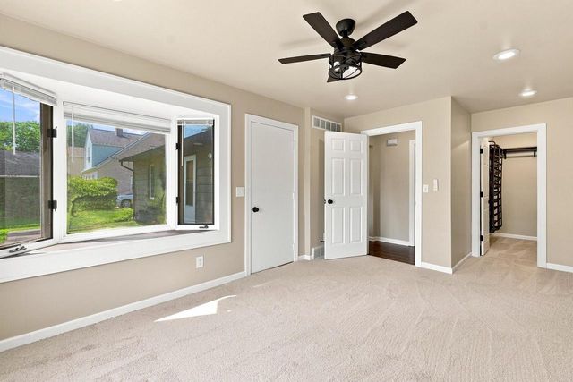 839 Lincoln DRIVE W, West Bend, WI 53095