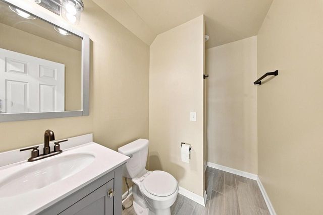 839 Lincoln DRIVE W, West Bend, WI 53095