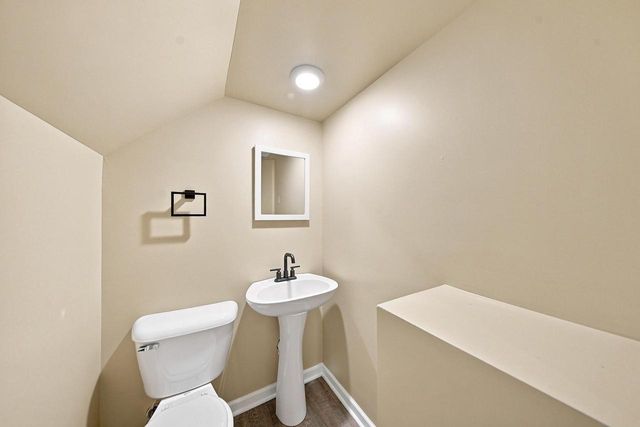 839 Lincoln DRIVE W, West Bend, WI 53095