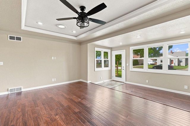 839 Lincoln DRIVE W, West Bend, WI 53095