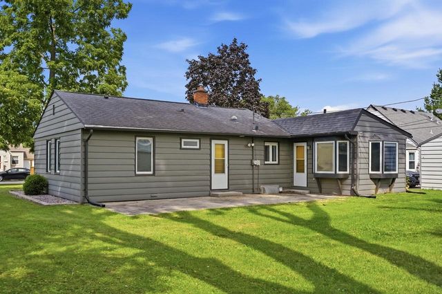 839 Lincoln DRIVE W, West Bend, WI 53095