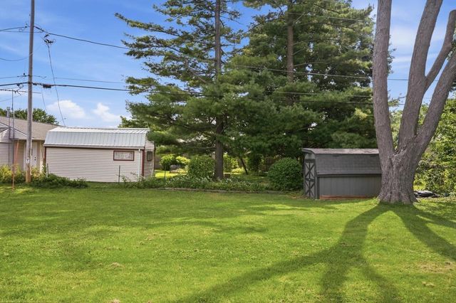 839 Lincoln DRIVE W, West Bend, WI 53095