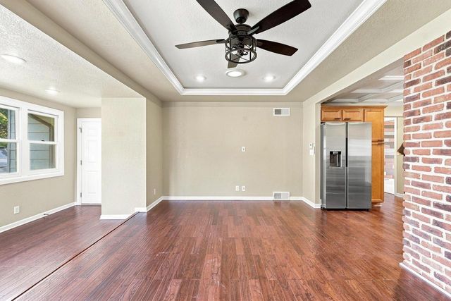 839 Lincoln DRIVE W, West Bend, WI 53095