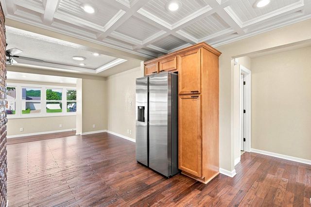 839 Lincoln DRIVE W, West Bend, WI 53095