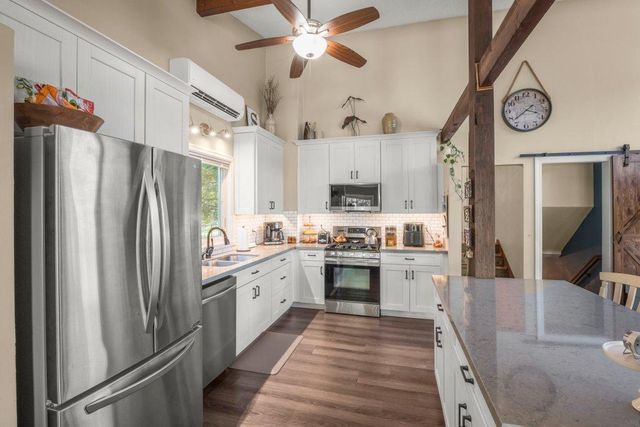 1695 Silver Lake Road NW, New Brighton, MN 55112