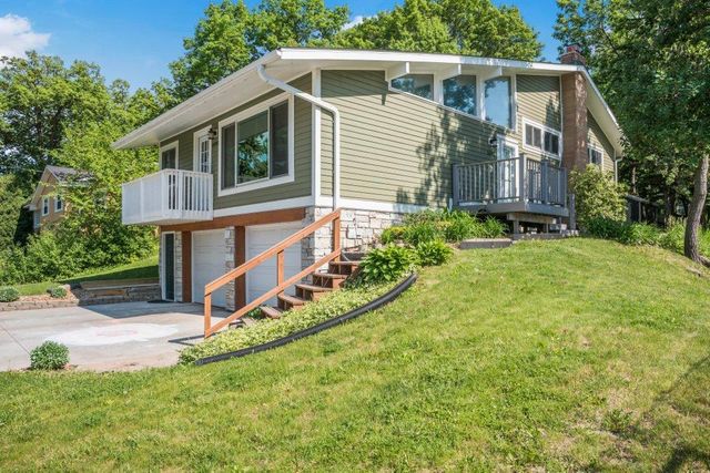 1695 Silver Lake Road NW, New Brighton, MN 55112