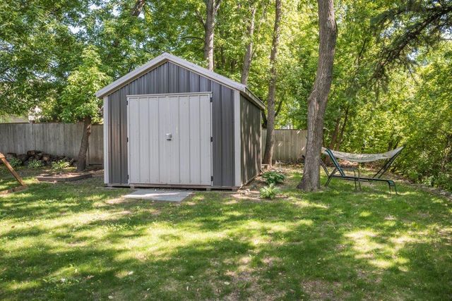1695 Silver Lake Road NW, New Brighton, MN 55112