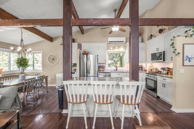 1695 Silver Lake Road NW, New Brighton, MN 55112