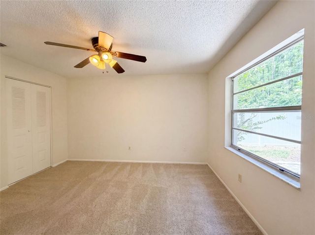 5720 KNEELAND LANE, Tampa, FL 33625