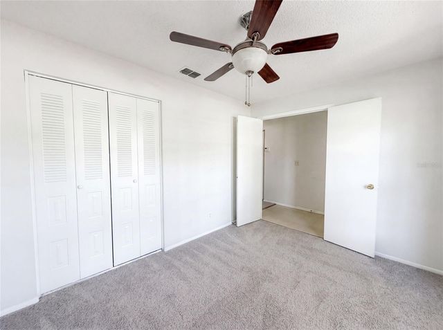 5720 KNEELAND LANE, Tampa, FL 33625