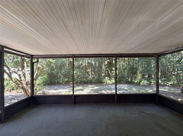 5720 KNEELAND LANE, Tampa, FL 33625